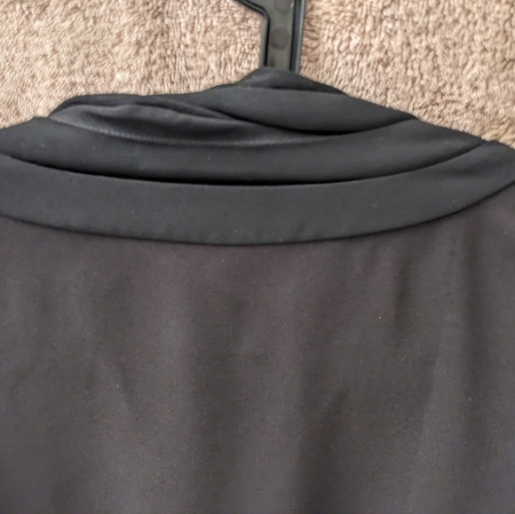 Blazer - Picture 5 of 5